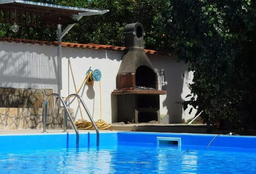 All'ombra Del Noce B&b