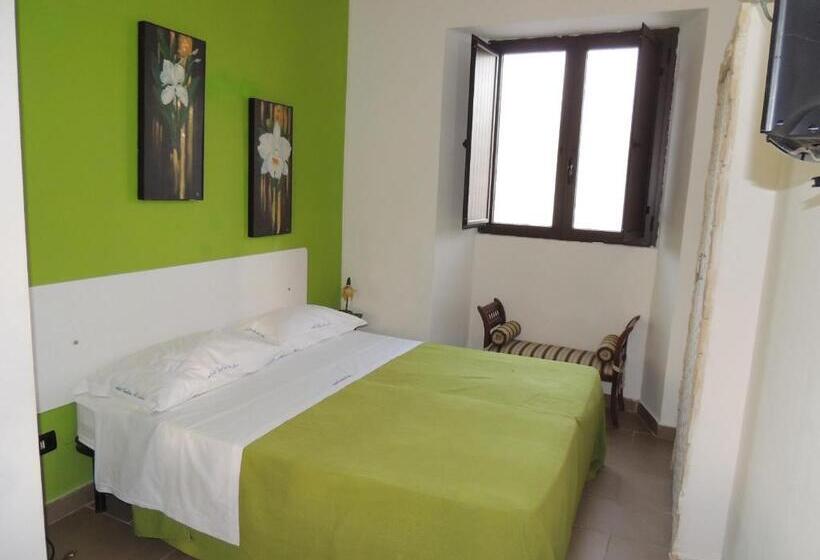 All'ombra Del Noce B&b