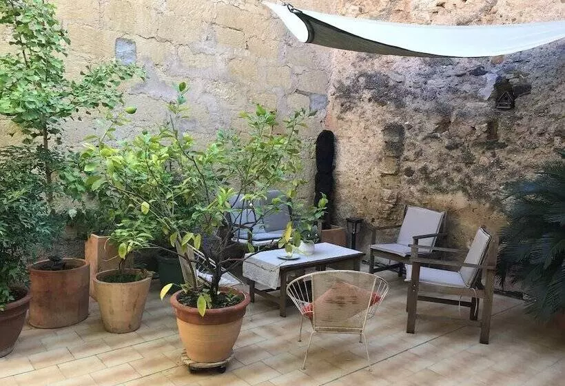 تختخواب و صبحانه Chambres D Hôtes De Fleurus