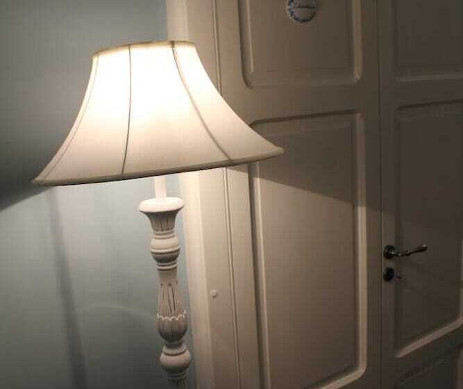 تختخواب و صبحانه Apartment Via Dell Astrologo