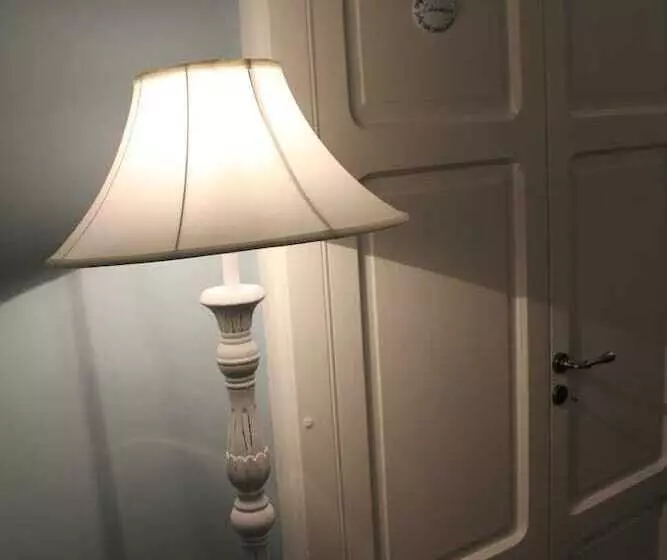 تختخواب و صبحانه Apartment Via Dell Astrologo