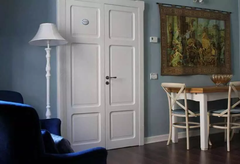 تختخواب و صبحانه Apartment Via Dell Astrologo