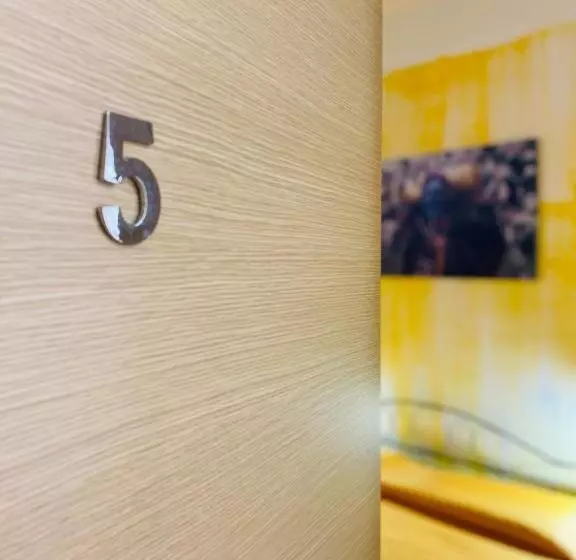 Green Gallery Hotel And Restaurant