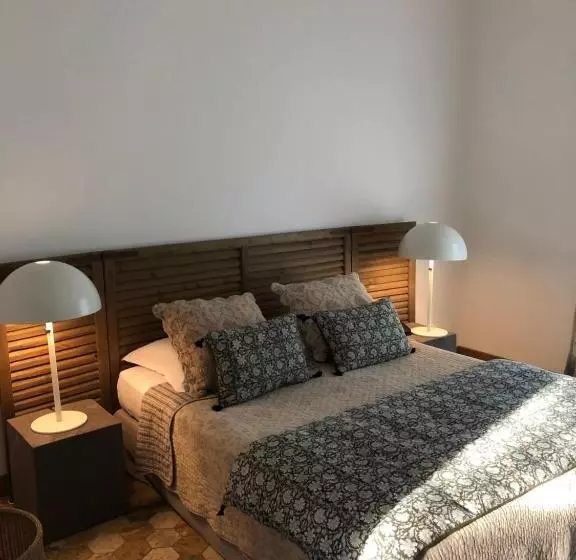 Hotelli Auberge De L Oumède