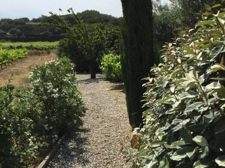 Hotelli Auberge De L Oumède