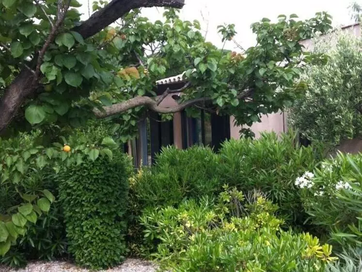 Hotelli Auberge De L Oumède