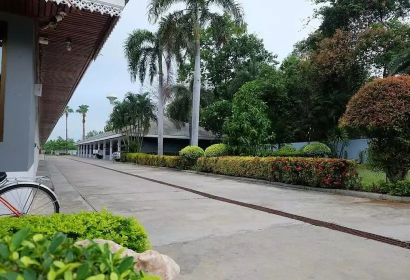 هتل Bypass And Resort