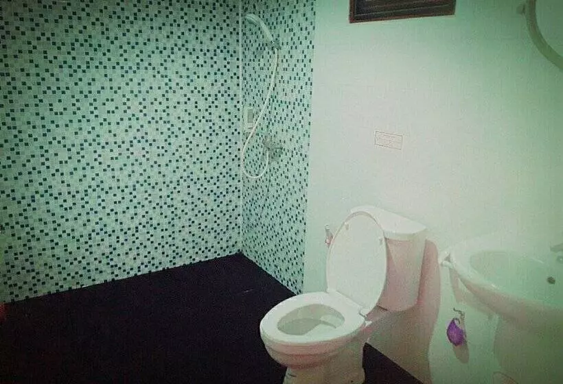 هتل Bypass And Resort
