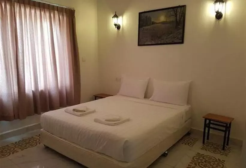 هتل La Fortress Boutique