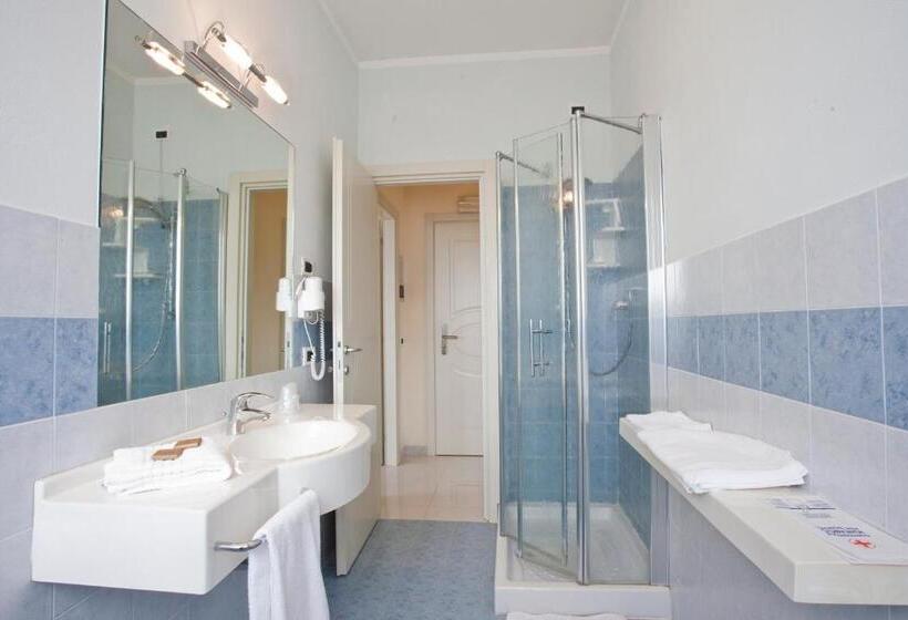 ホテル Ristorante Grappolo D Oro