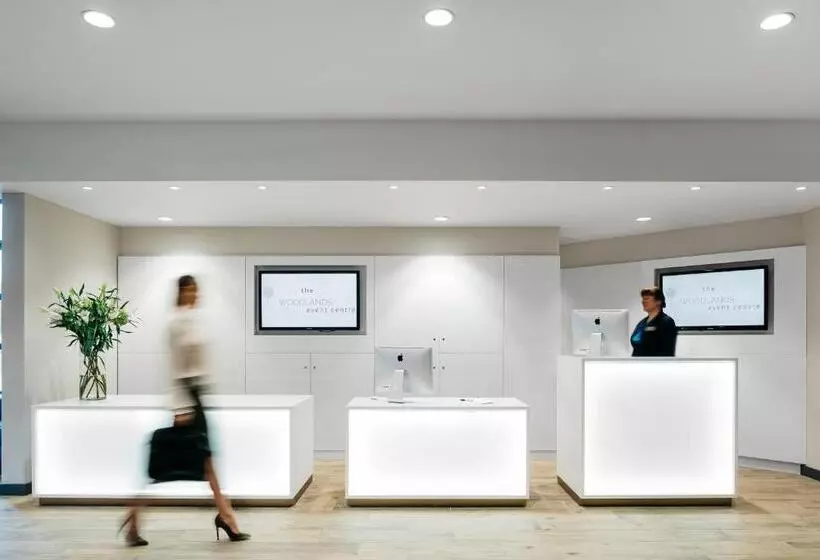 Hotelli The Woodlands Event Centre