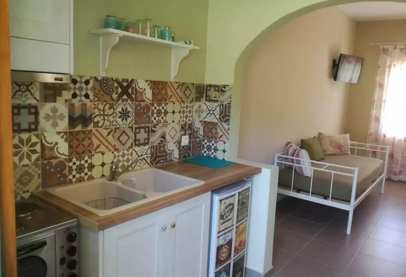 Kallisti Seaside Studios Skopelos