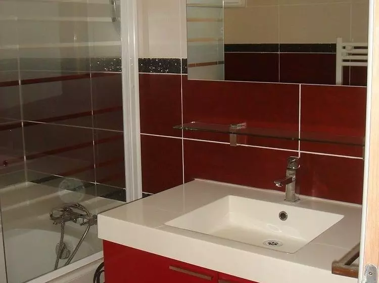 La Petite Maison Sous Les Pins