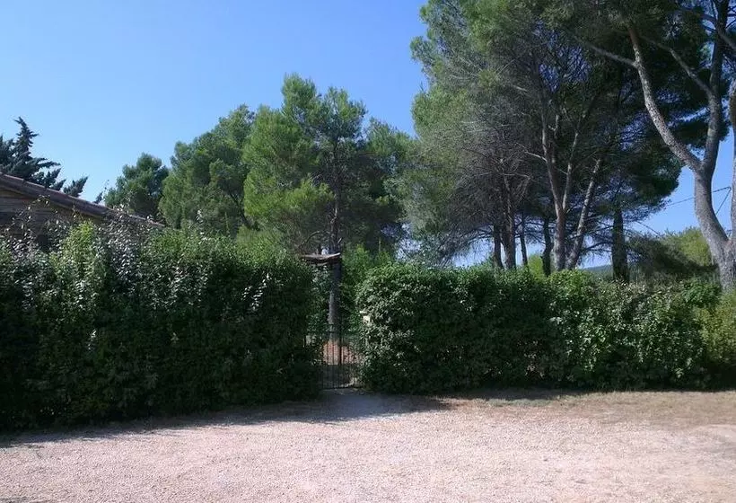 La Petite Maison Sous Les Pins
