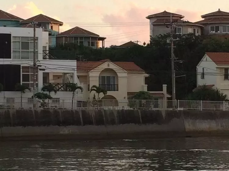 Maeda Biru House