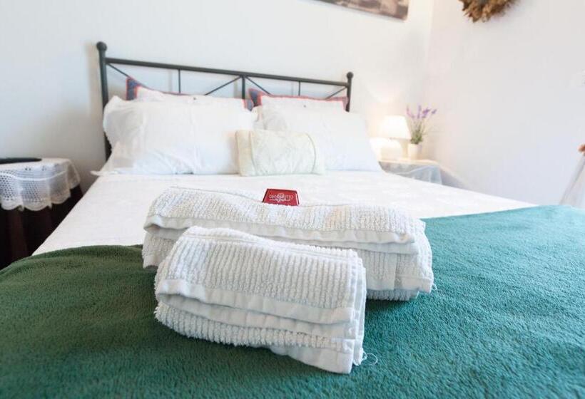 تختخواب و صبحانه Mums B And B   Colonnina Elettrica