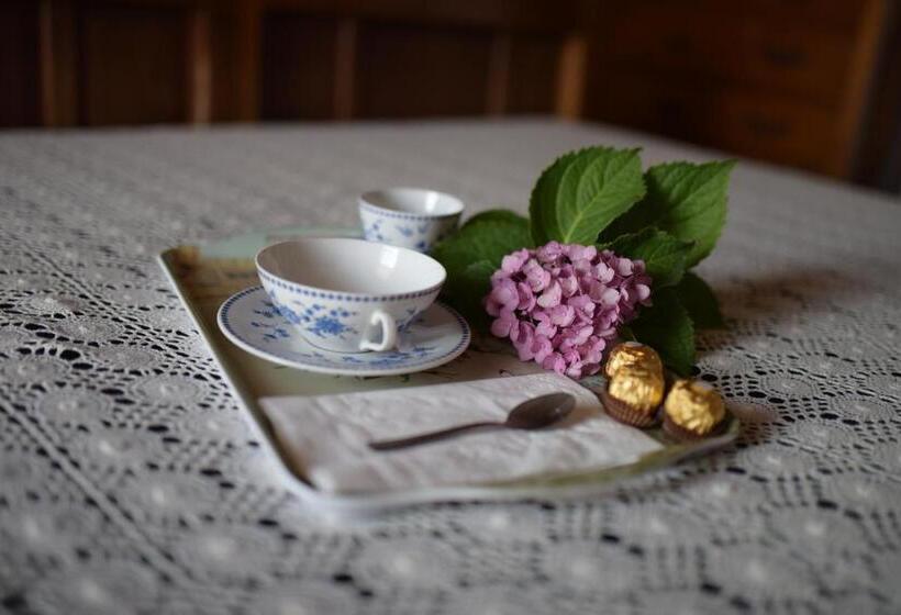 تختخواب و صبحانه Mums B And B   Colonnina Elettrica