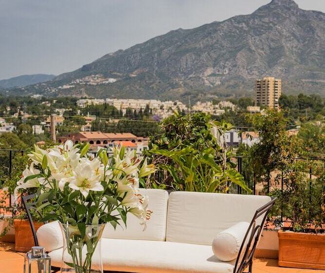 Пансион Molo Luxury Suites Puerto Banus