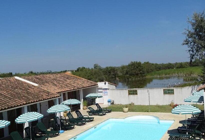 Общежитие Auberge De La Fadaise