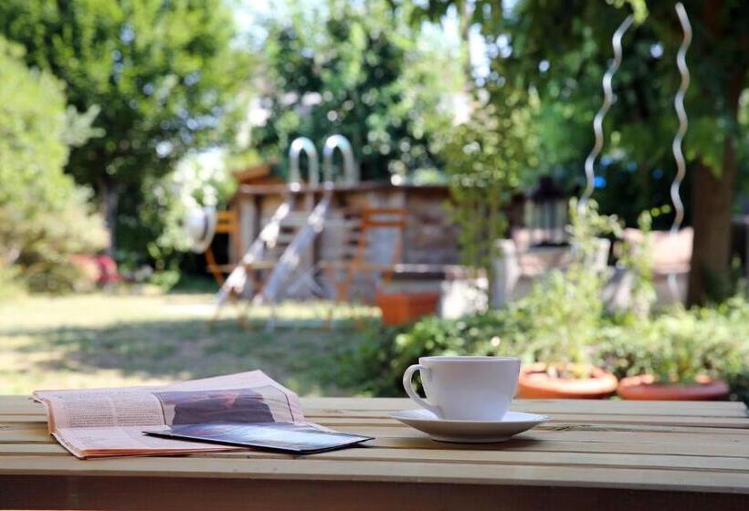 ベッドアンドブレックファースト Villa Bellevue