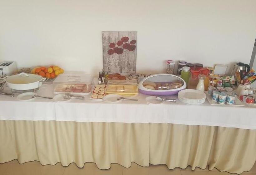 تختخواب و صبحانه Villa Aurora