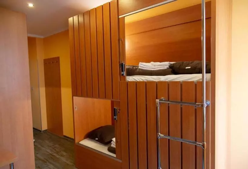 Do Step Inn Central   Self Service Hostel