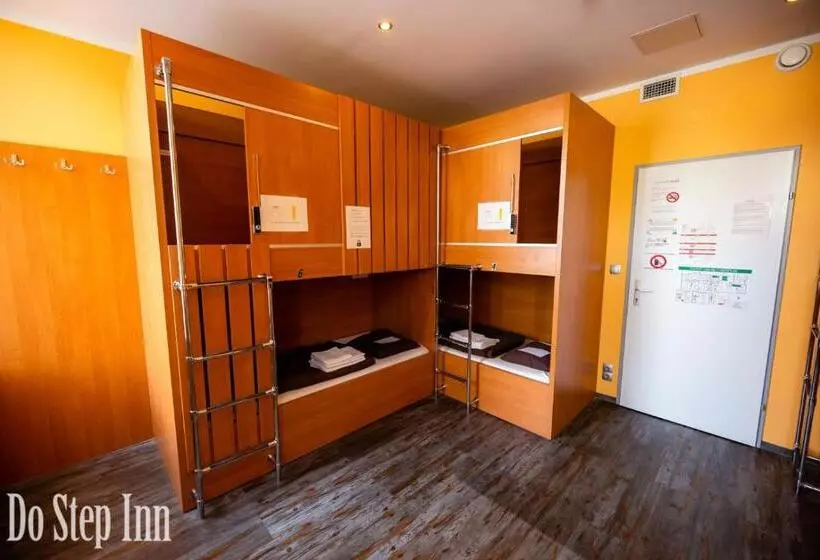 Do Step Inn Central   Self Service Hostel