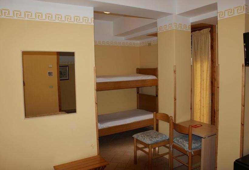 בית מלון כפרי Albergo La Pineta