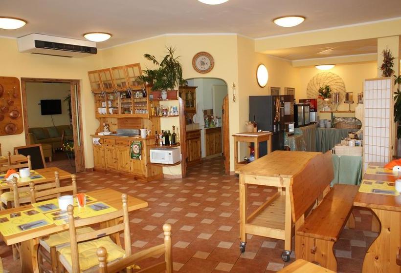 בית מלון כפרי Albergo La Pineta