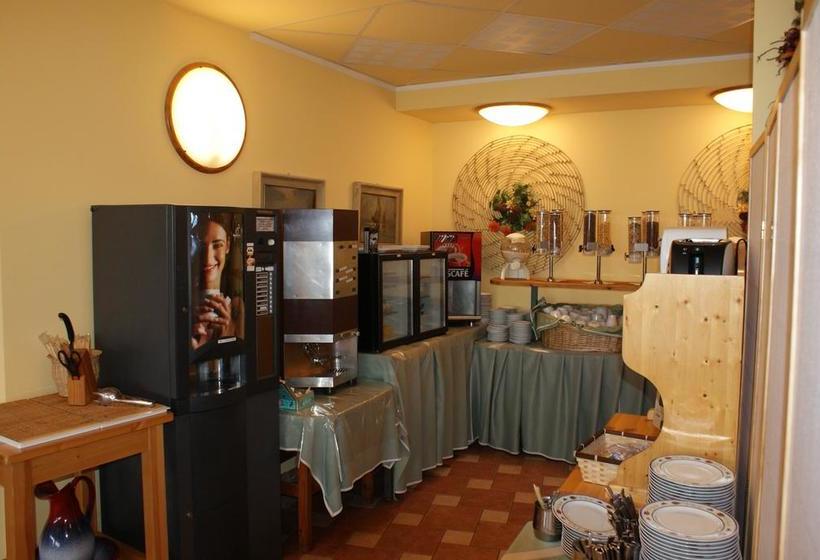 בית מלון כפרי Albergo La Pineta