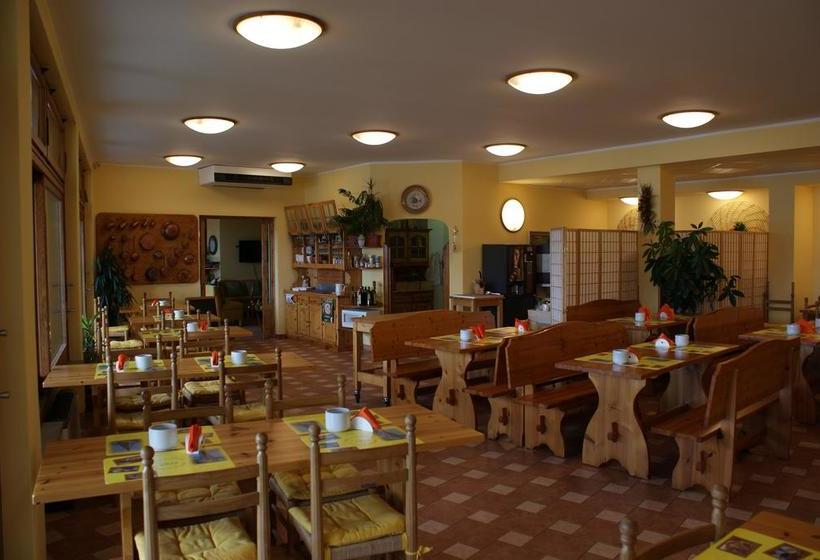 בית מלון כפרי Albergo La Pineta