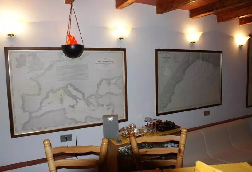 ホテル Albergo La Pineta