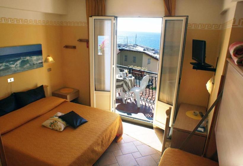 בית מלון כפרי Albergo La Pineta