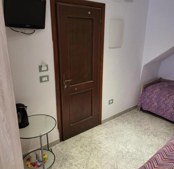 Отель Brezza Marina