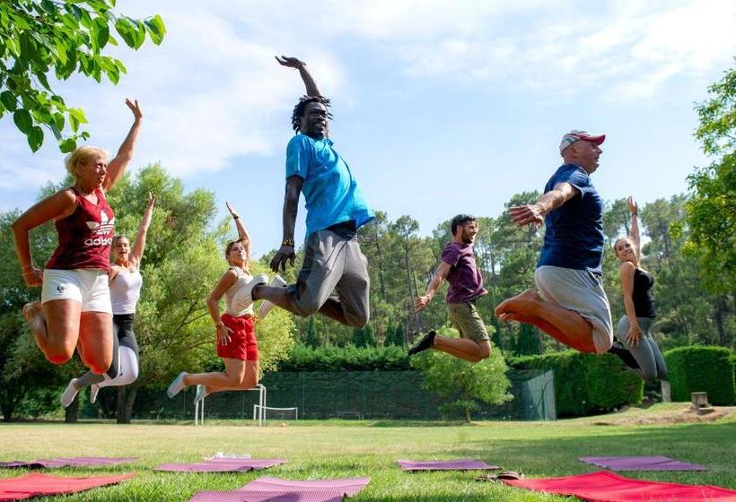 ホテル Vtf Les Florans