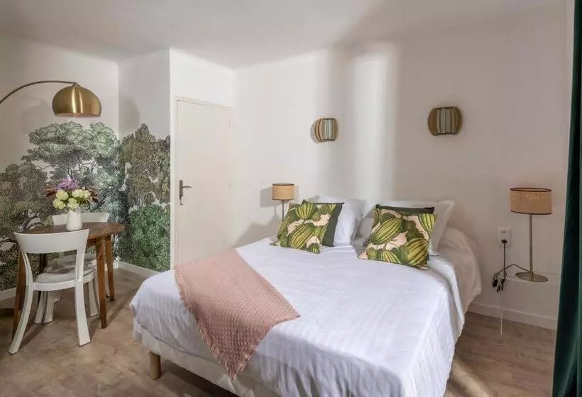 Hotelli Les Mazets De Marie De Jules