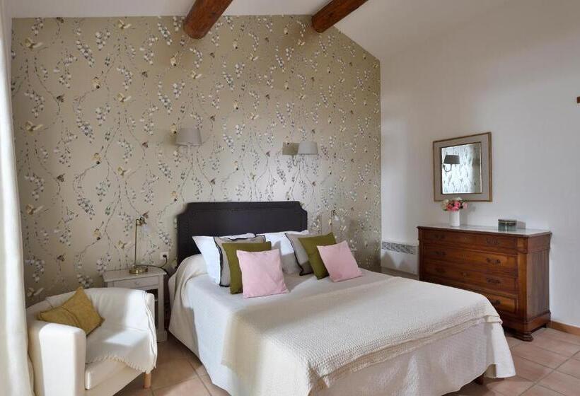 Отель Les Mazets De Marie De Jules