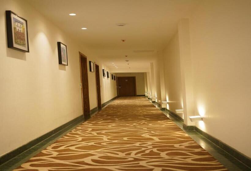 ホテル Midtown Grand