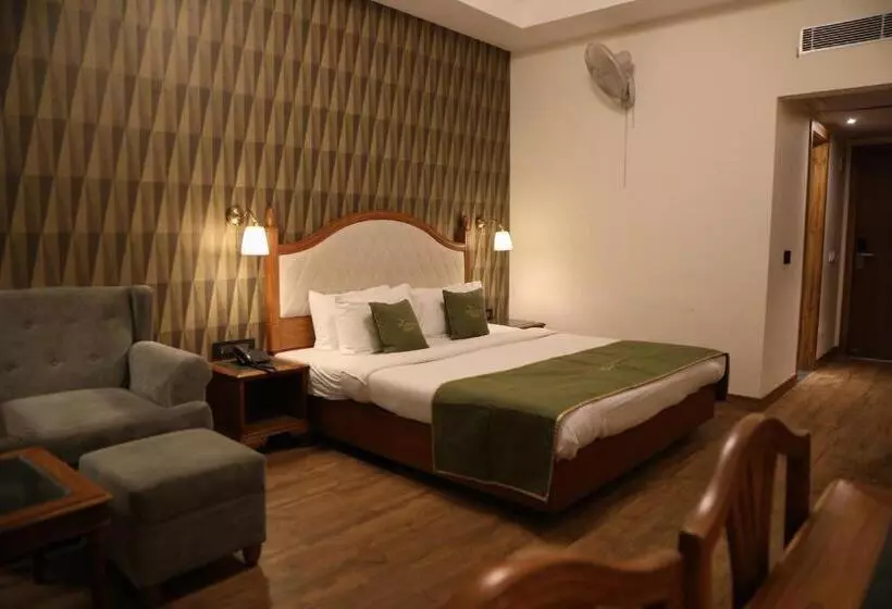 Hotelli Midtown Grand