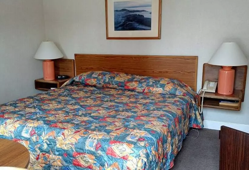 هتل Spruceglen Inn