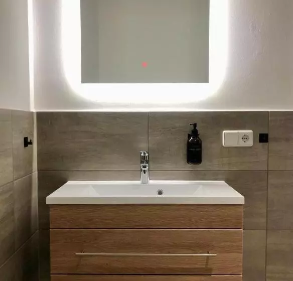 ホテル Zur Linde Dein Self Check In