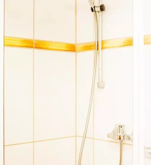 ホテル Zur Linde Dein Self Check In