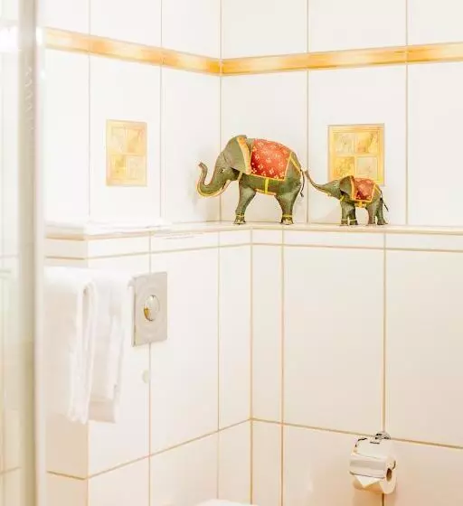 ホテル Zur Linde Dein Self Check In