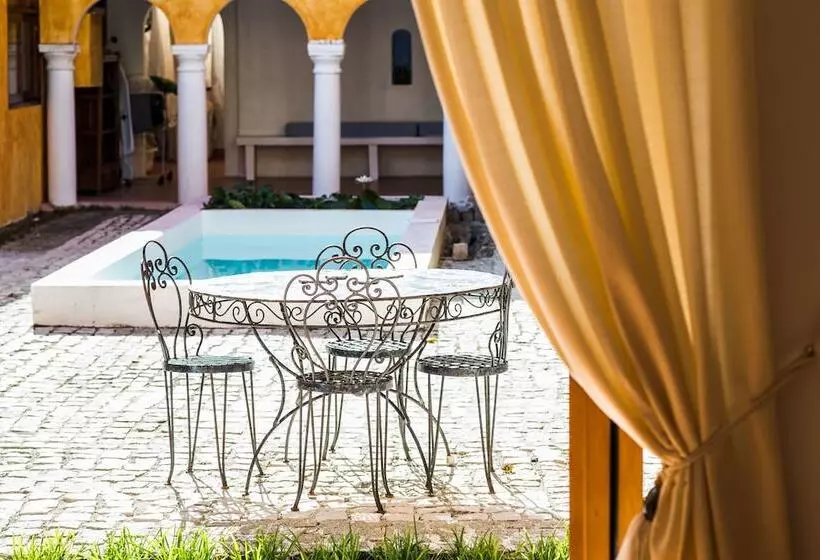 Villa Yrondi