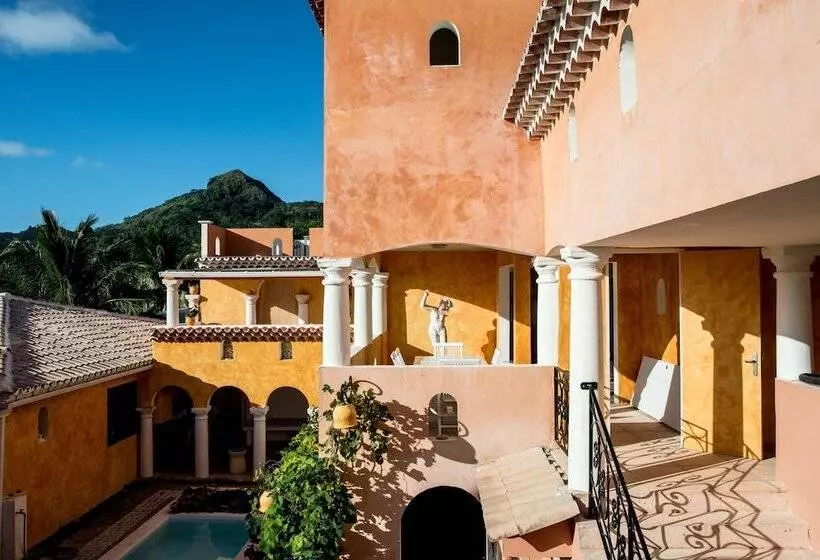 Villa Yrondi