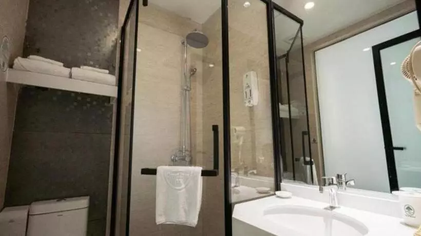 Hotelli Greentree Inn Meizhou Meijiang District Wanda Plaza