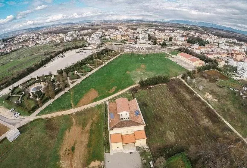 تختخواب و صبحانه Domus Damar