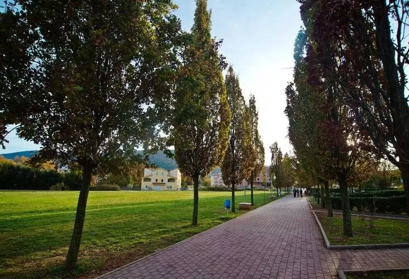 تختخواب و صبحانه Domus Damar