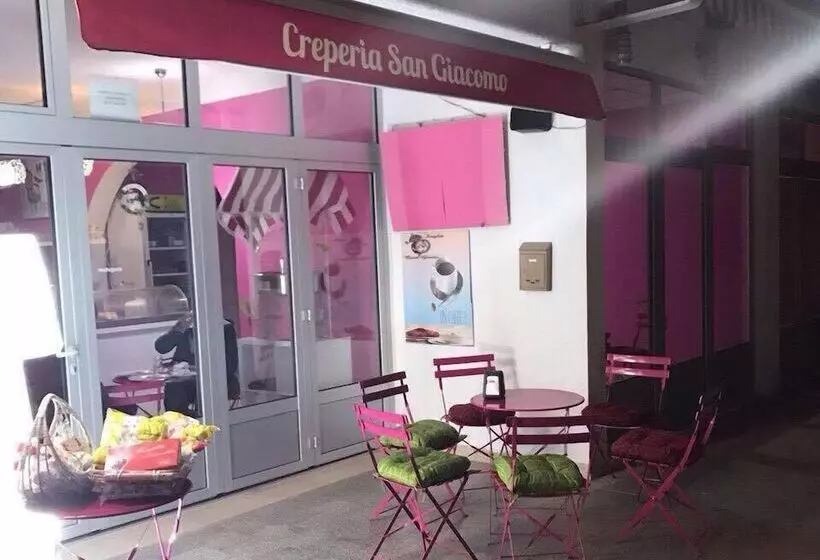 تختخواب و صبحانه Domus Damar