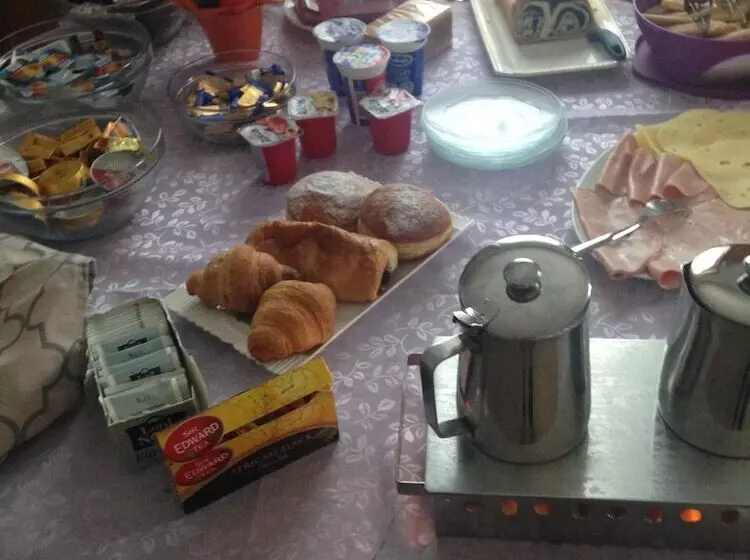 تختخواب و صبحانه Domus Damar